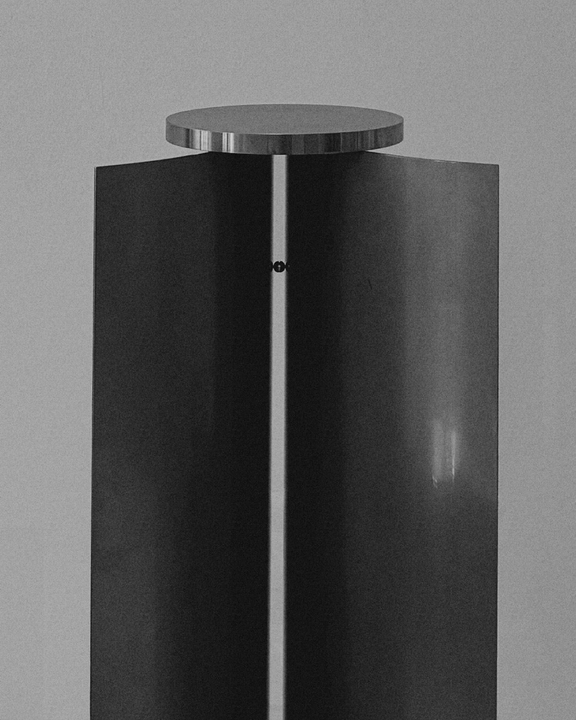 ASYMPTOTE / SIDE TABLE