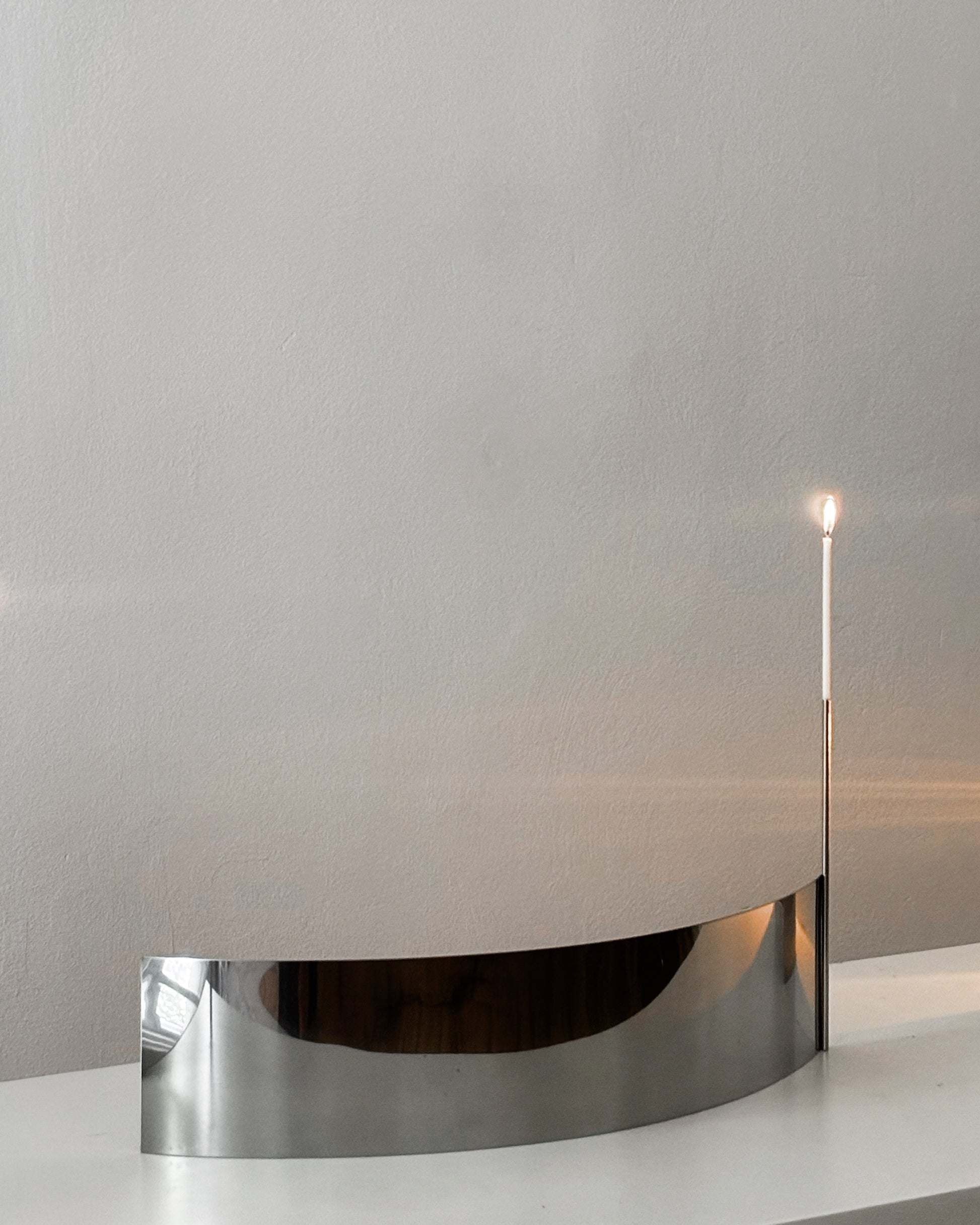 TANGENCIES / CANDLE HOLDER