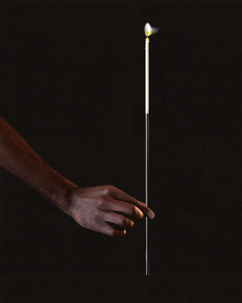 AXIS / MAGNETIC CANDLE HOLDER