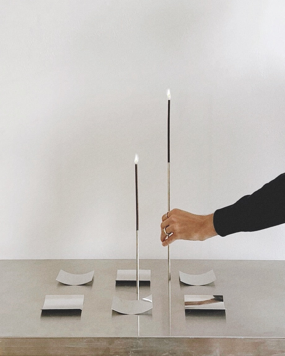 AXIS / MAGNETIC CANDLE HOLDER