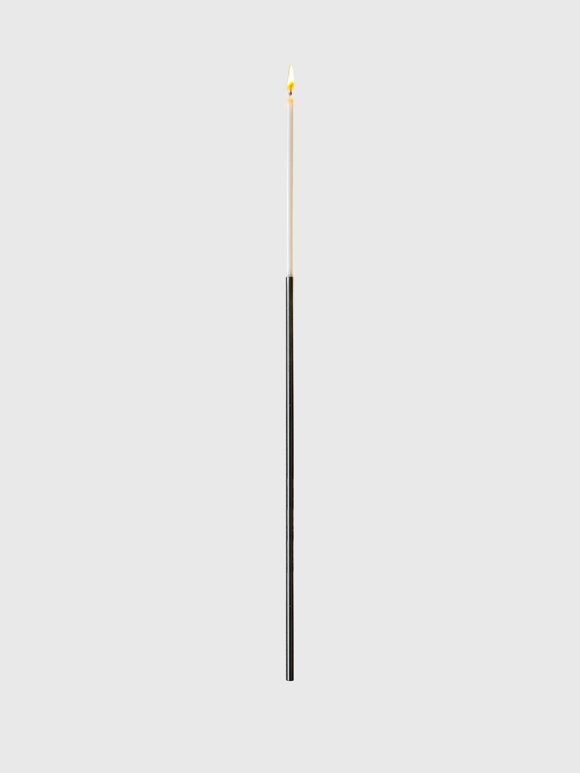 AXIS / MAGNETIC CANDLE HOLDER