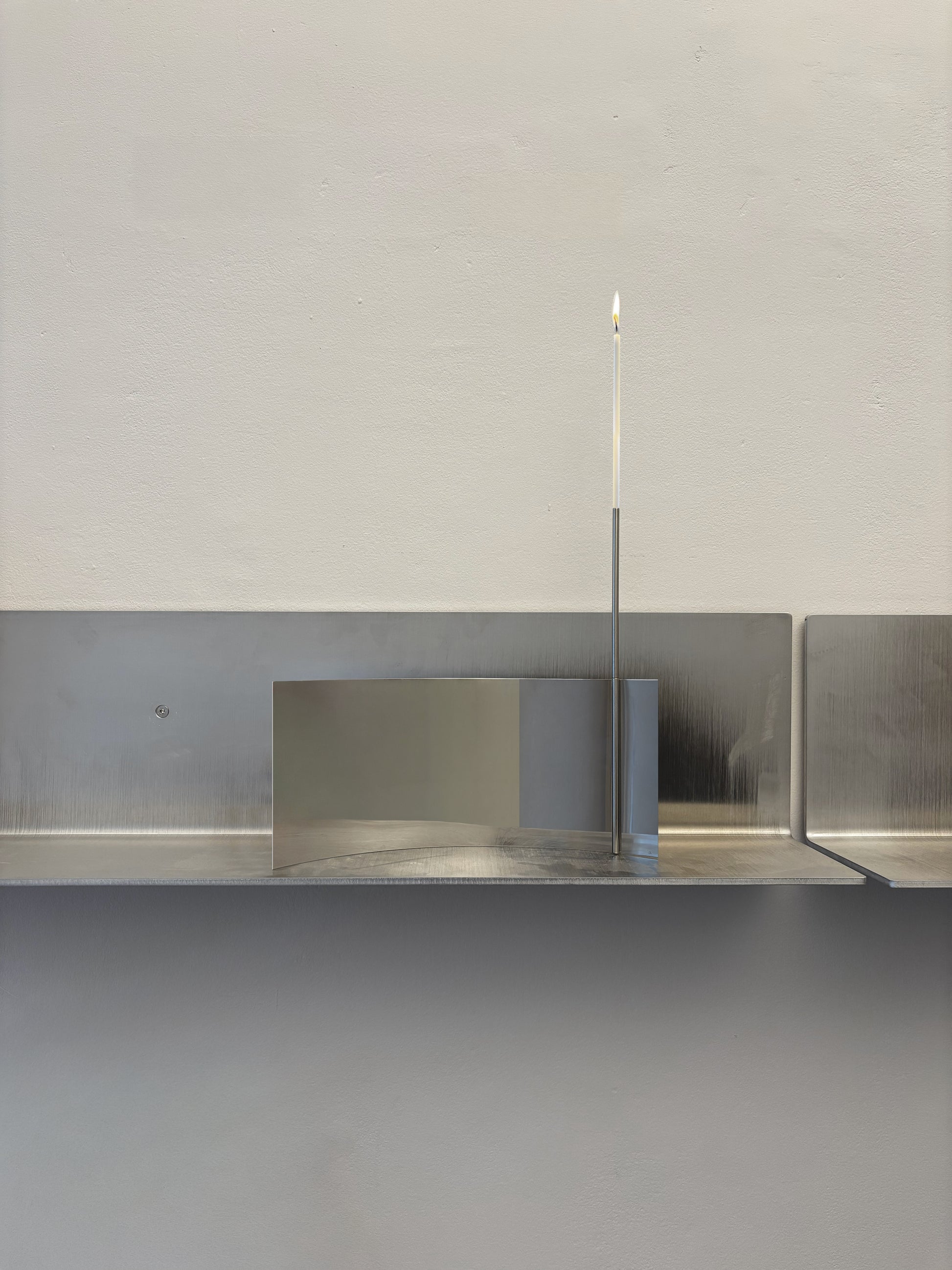 TANGENCY / CANDLE HOLDER